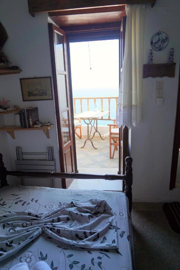 House In Skyros With An Amazing Sea View Villa Bagian luar foto
